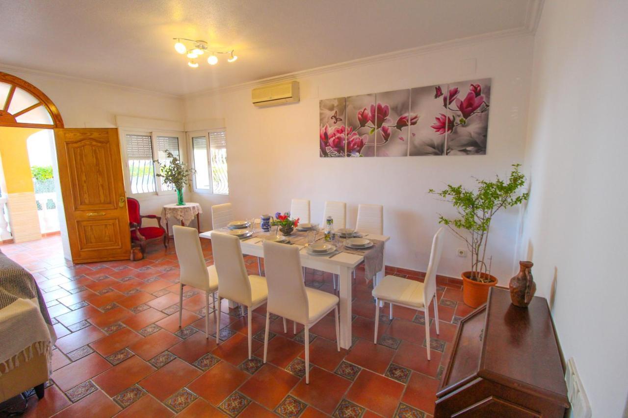 Great Villa, Sea Views, 20 Secs Walk To The Beach, Bbq, 9 People, 5 Mins Car From Alicante City Center, Sailing Club 3 Mins Walk Bagian luar foto