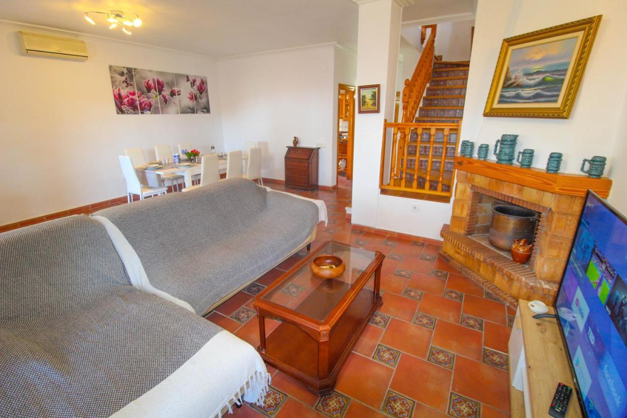 Great Villa, Sea Views, 20 Secs Walk To The Beach, Bbq, 9 People, 5 Mins Car From Alicante City Center, Sailing Club 3 Mins Walk Bagian luar foto