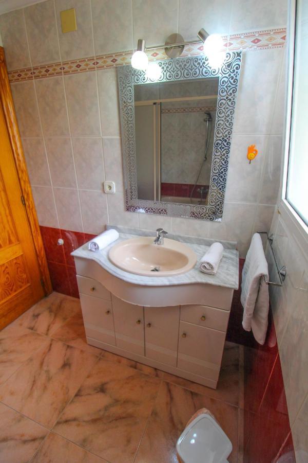 Great Villa, Sea Views, 20 Secs Walk To The Beach, Bbq, 9 People, 5 Mins Car From Alicante City Center, Sailing Club 3 Mins Walk Bagian luar foto
