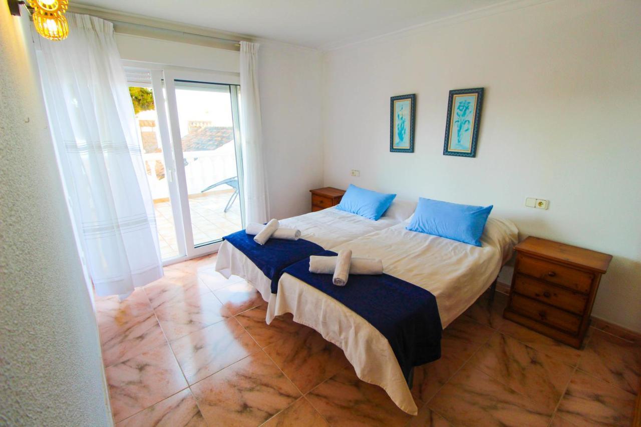Great Villa, Sea Views, 20 Secs Walk To The Beach, Bbq, 9 People, 5 Mins Car From Alicante City Center, Sailing Club 3 Mins Walk Bagian luar foto