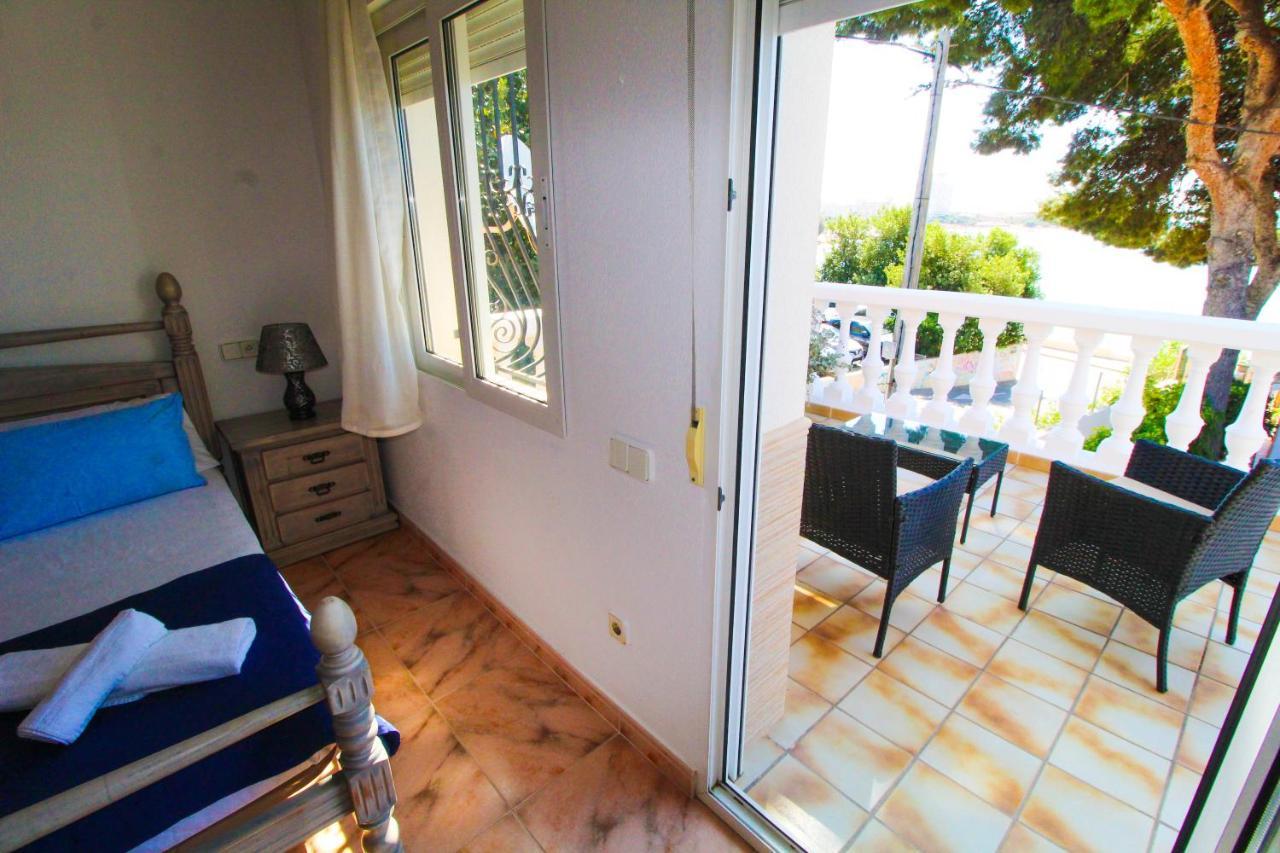 Great Villa, Sea Views, 20 Secs Walk To The Beach, Bbq, 9 People, 5 Mins Car From Alicante City Center, Sailing Club 3 Mins Walk Bagian luar foto
