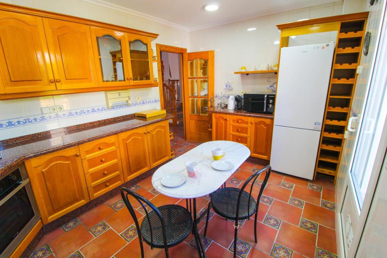 Great Villa, Sea Views, 20 Secs Walk To The Beach, Bbq, 9 People, 5 Mins Car From Alicante City Center, Sailing Club 3 Mins Walk Bagian luar foto