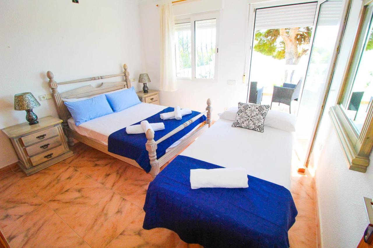 Great Villa, Sea Views, 20 Secs Walk To The Beach, Bbq, 9 People, 5 Mins Car From Alicante City Center, Sailing Club 3 Mins Walk Bagian luar foto